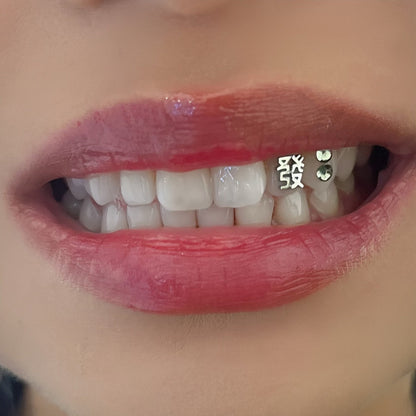 发 Prosperity Tooth Gem | Titan-Charm