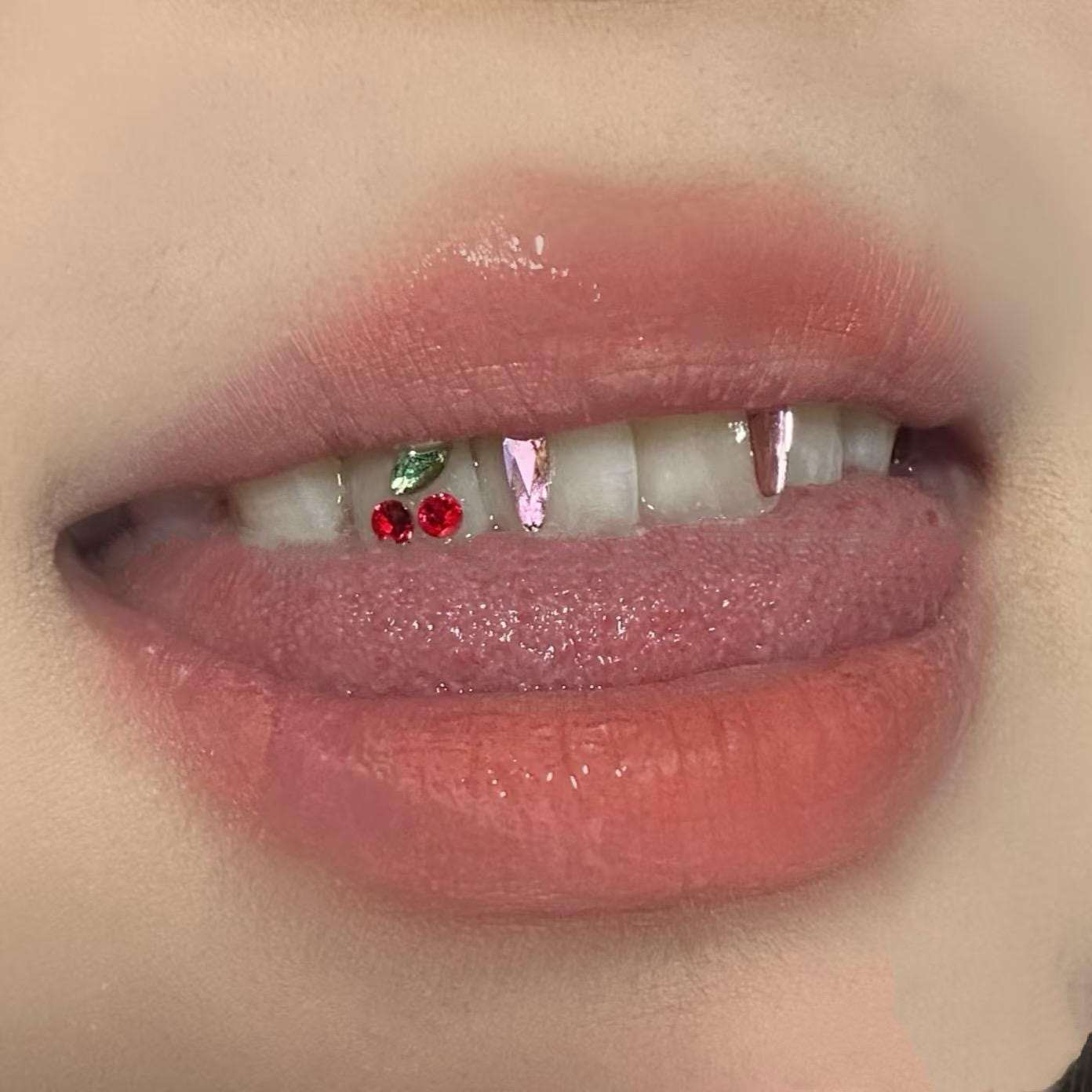 Vamp Fang Swarovski Zahnschmuck-Set | DIY Set